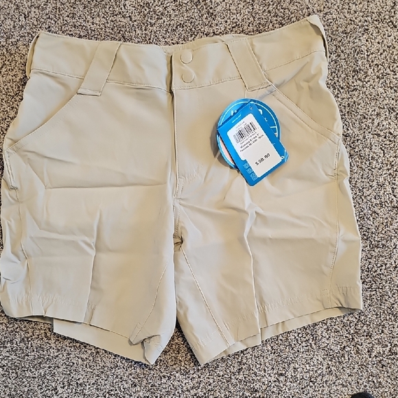 Columbia Pants - Columbia Women's Beige Cargo Shorts